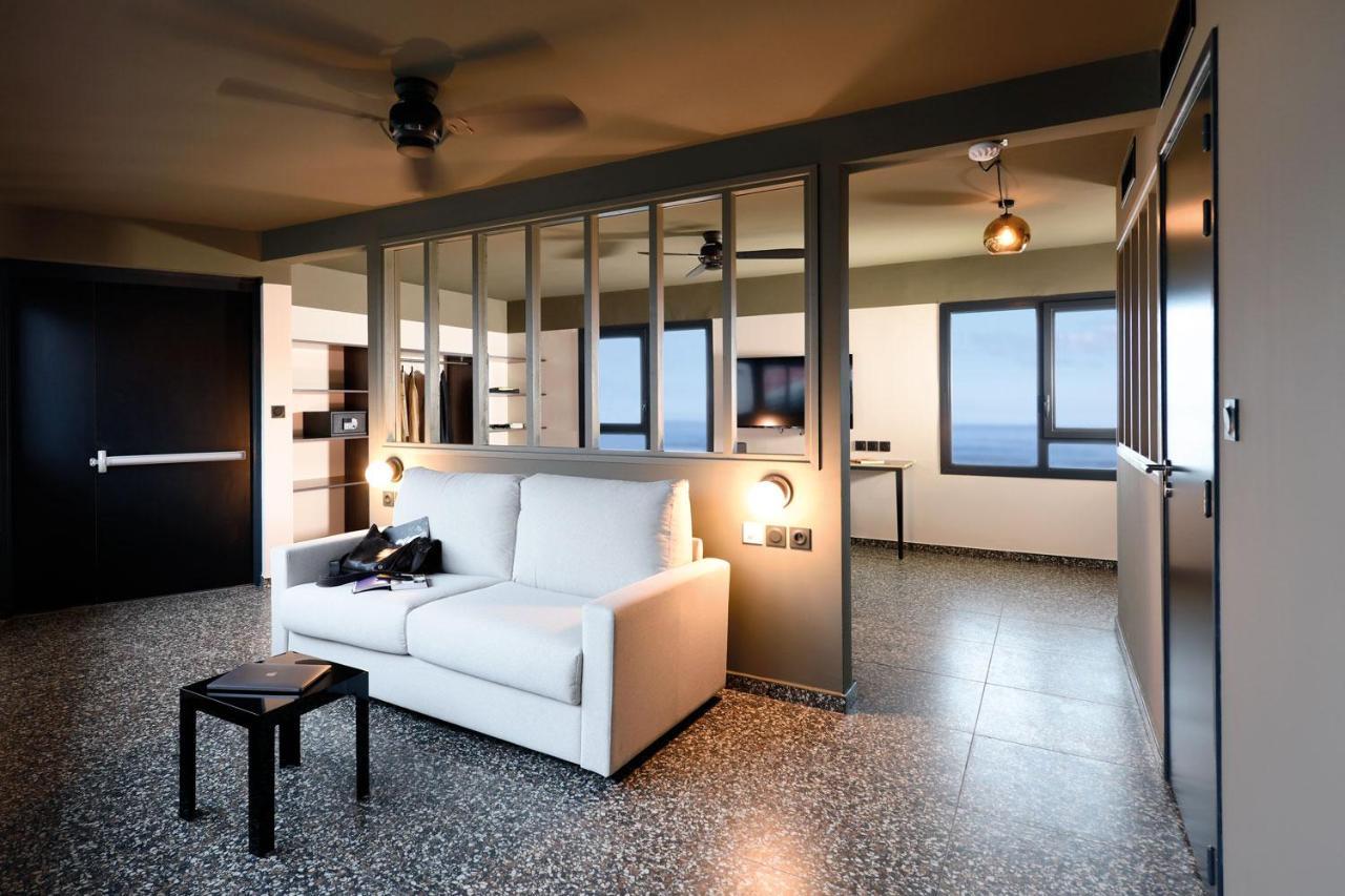 Dina Morgabine Saint Denis Hotel ภายนอก รูปภาพ