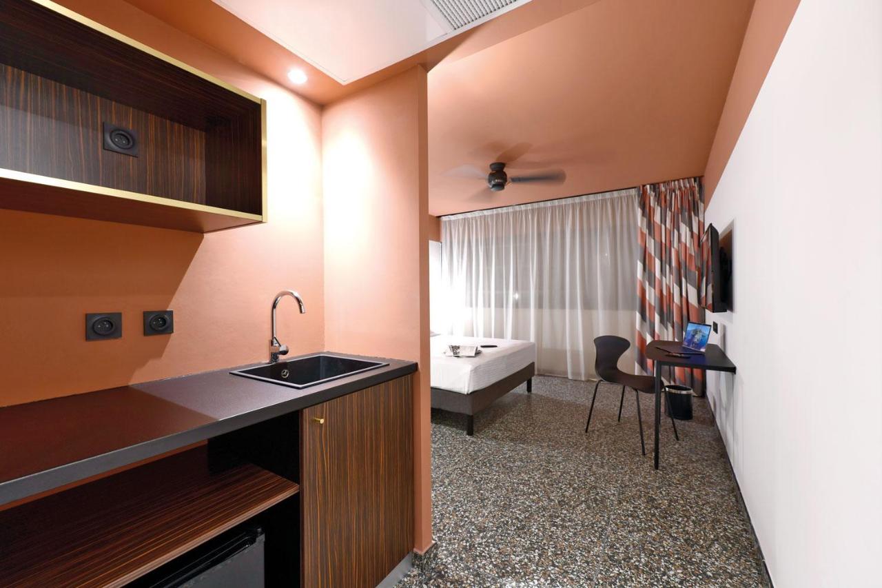 Dina Morgabine Saint Denis Hotel ภายนอก รูปภาพ